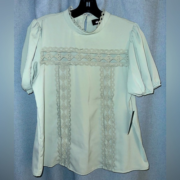 Crochet design with High neck and Puff Sleeve Blouse - Picture 1 of 8